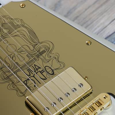 Rare! Dunable Asteroid Flying V  Limited 1 of a kind Psycho Guitar Las Vegas 2018 White (2274) image 7
