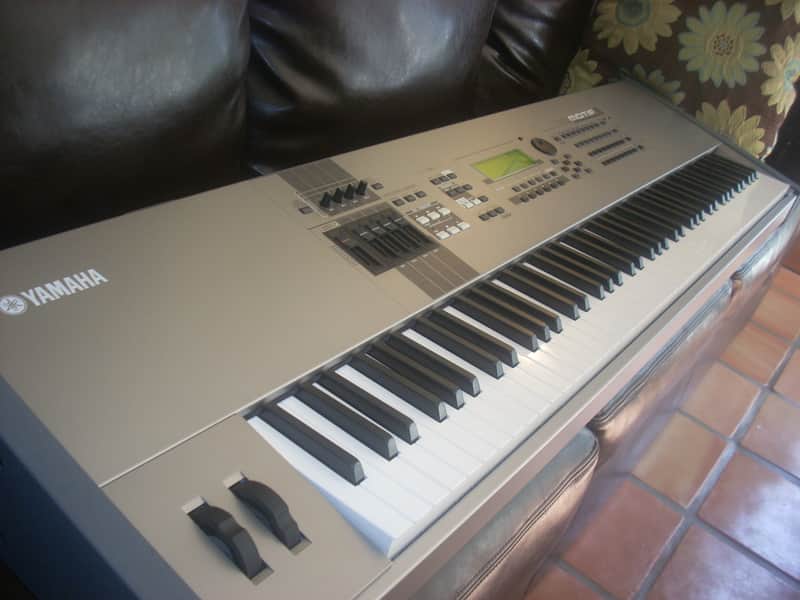 Yamaha Motif 8 88 Key Synthesizer - Fast, Safe, Shipping