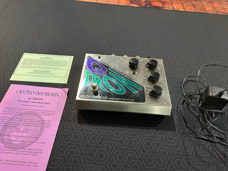 Immagine Electro-Harmonix Q-Tron Envelope Filter 1990s - Silver / Black / Teal - 1