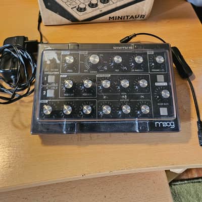 Moog Minitaur Rev2 TBP002 2012 - Present - Black