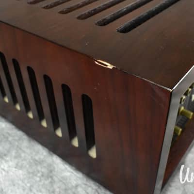 Accuphase E-303 Integrated Stereo Amplifier in Excellent Condition image 9