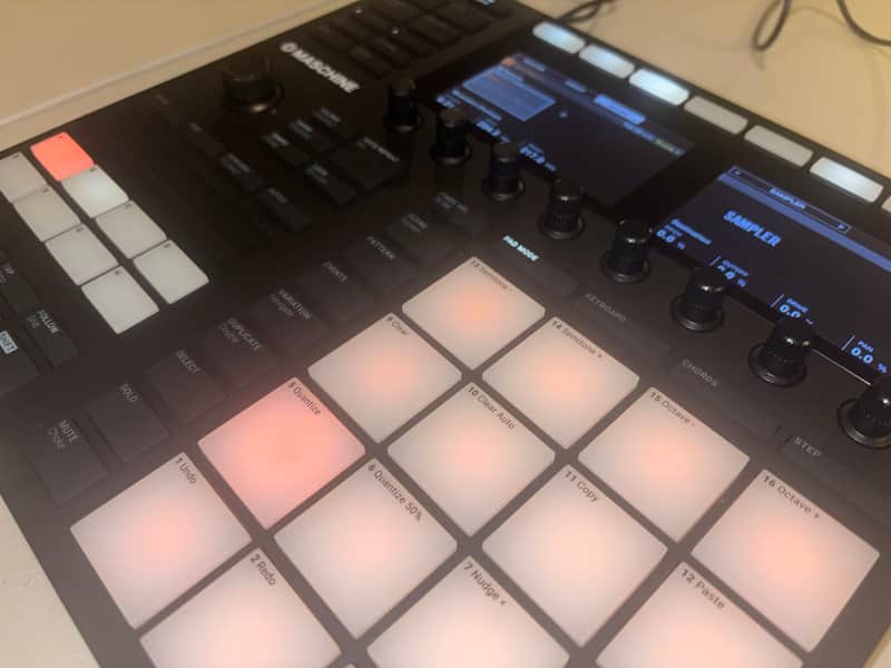 Native Instruments Maschine MKIII 2010s - Black image 1