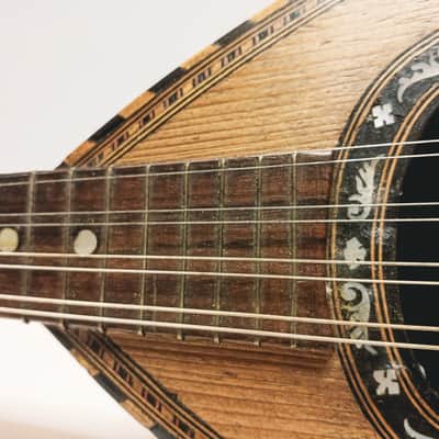 Italian handcrafted mandolin 1920 natural image 7