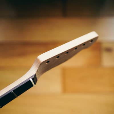 Telecaster Neck – Roasted Maple & Rosewood | Unfinished | 21 Frets | Bone Nut image 4