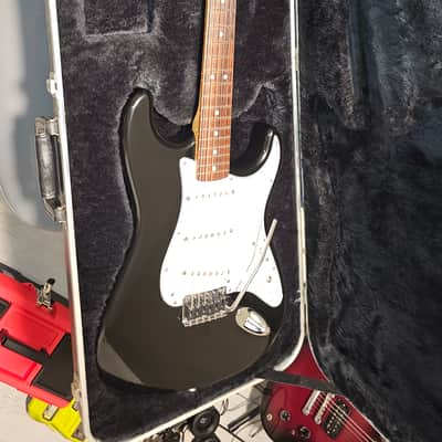 Fender Standard Roland Ready Stratocaster 1999 - Black image 7