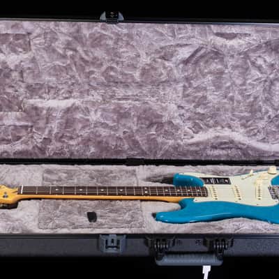 Fender American Professional II Stratocaster Miami Blue Rosewood Fingerboard (750) image 7