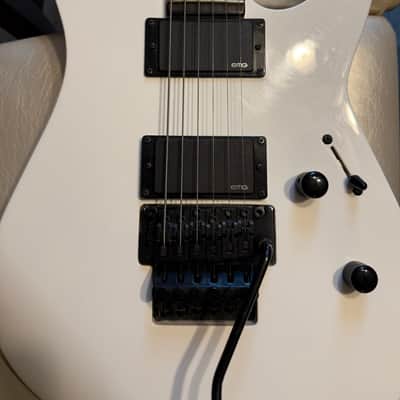 ESP LTD M-1000 Ebony 2015 - 2020 - Snow White image 4