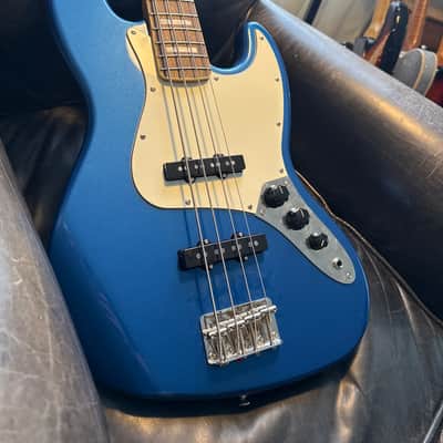 Squier FSR Classic Vibe Late '60s Jazz Bass 2022 - Lake Placid Blue image 2