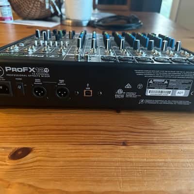 Mackie ProFX12v2 12-Channel Effects Mixer w/ Gator Bag image 2