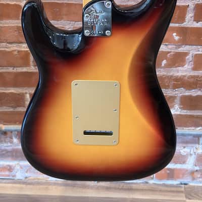 Fender 2025 American Ultra II Stratocaster with hard case image 5