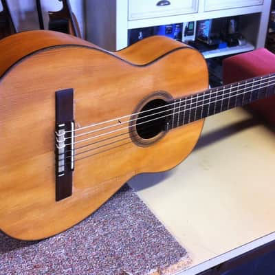 Belle guitare du luthier Ricardo Sanchis Nacher vers 1930/40 tête à chevilles 1,01 kg! image 10