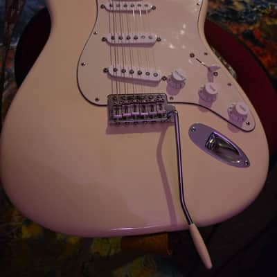 Fender American Special Stratocaster with Maple Fretboard 2015 - 2018 - Olympic White image 4