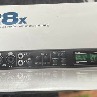 MOTU 828x Thunderbolt / USB 2.0 Audio Interface 2014 - Present - Black image 5
