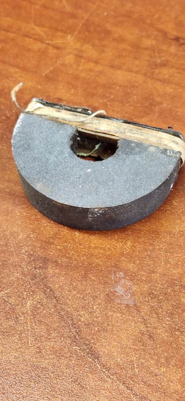 Pickup Unknown Single with some magnet that it came with but does not belong image 1