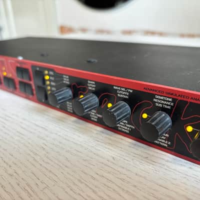 Access Virus Rack Digital Synthesizer 2000 - Red image 2