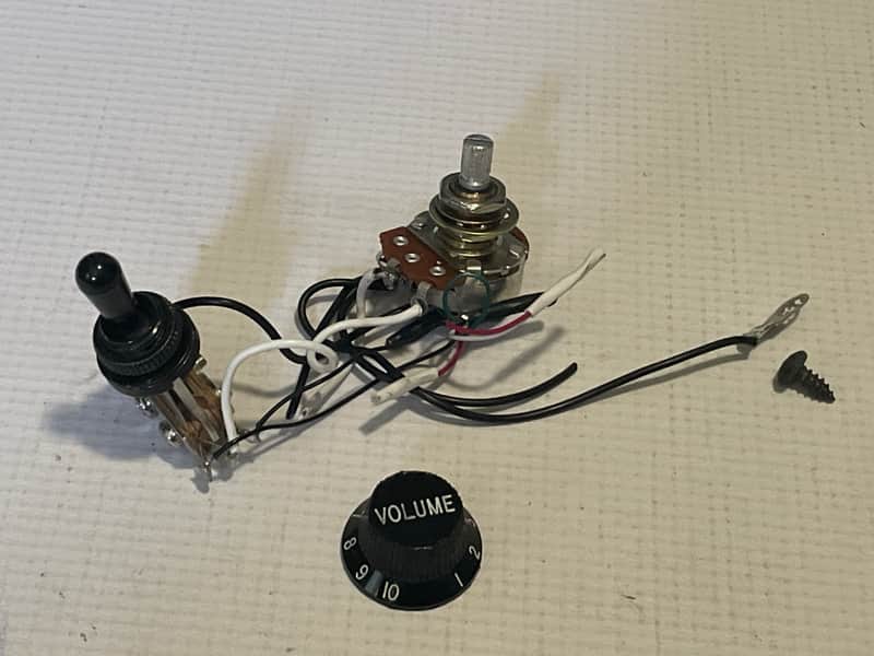 2013 Charvel San Dimas 2H Guitar Factory Electronics Wiring Volume Pot, 3 Way Toggle Switch, Knob image 1