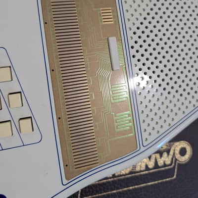 Suzuki OM-27 Omnichord 1981 - Ivory image 6