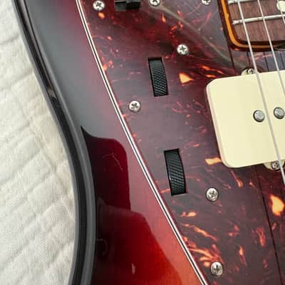 Fender 1962 American Vintage Reissue Jazzmaster 2010 - 3 Color Sunburst (Nitrocellulose Lacquer) image 10