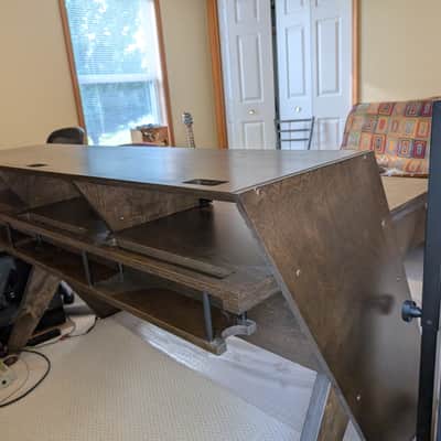 Output Platform Studio Desk 2018 with Keyboard Tray and Risers - Kodiak Brown image 8