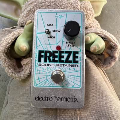 Electro-Harmonix Freeze Nano Sound Retainer Sustain Pedal 2010 - Present - Blue / Gray image 2