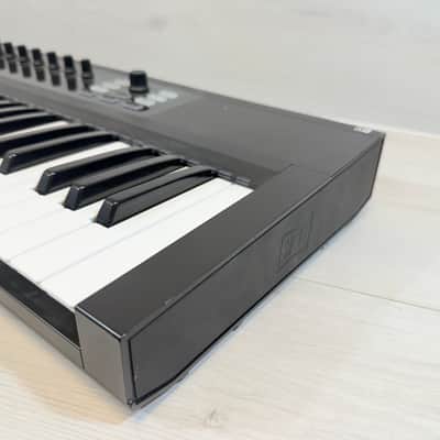 Native Instruments Komplete Kontrol S49 – Smart MIDI Keyboard Controller 2015–2018 image 7