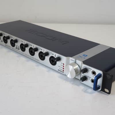 Zoom TAC-8 Thunderbolt MIDI Audio Interface Converter – Boxed image 6