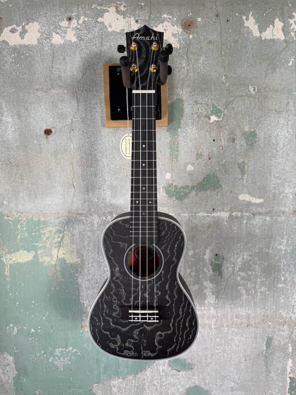Amahi Classic Quilted Ash C-25 Black Concert Ukulele image 1