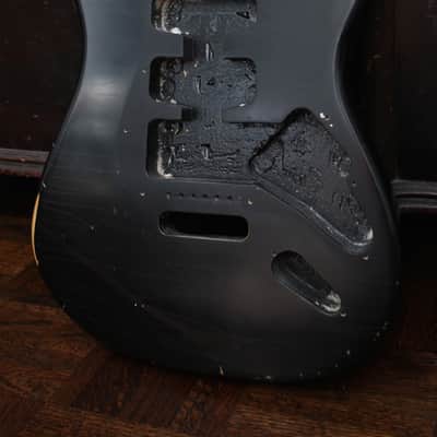 Allparts Stratocaster Body Black Aged Relic Nitrocellulose Lacquer Fender Licensed Strat image 8