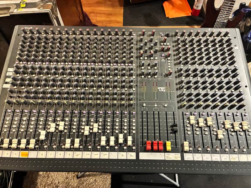 Soundcraft Spirit LX7 24 90s-2000s image 1