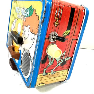 Awesomesauceguitars electric ukulele made from a vintage 70s lunchbox uke noise instrument The Inch High Private Eye 2025 - Nostalgia image 3
