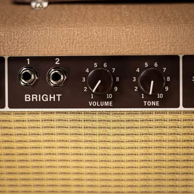 Fender '62 Deluxe Amp image 10