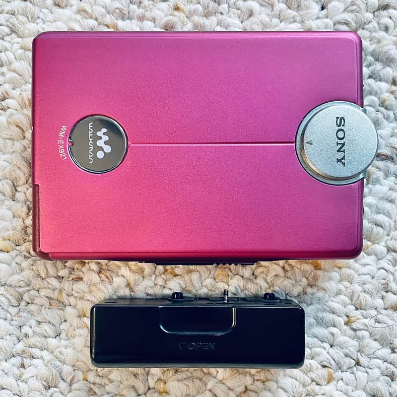 [RARE] Sony EX921 Walkman Cassette Player, Awesome Pink Purple ! Working ! image 1