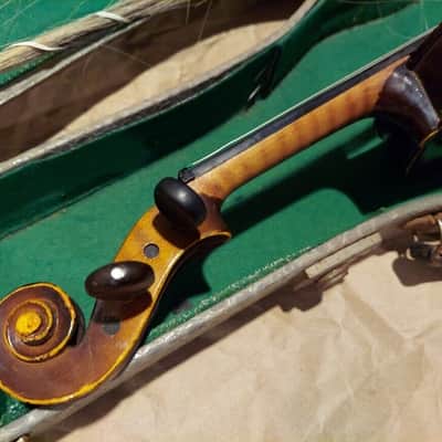Lignatone Cremonensis sized 3/4 violin with case. Czechoslovakia. Very Good Cond image 6