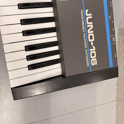 Roland Juno-106 61-Key Programmable Polyphonic Synthesizer 1984 - 1985 - Black image 5