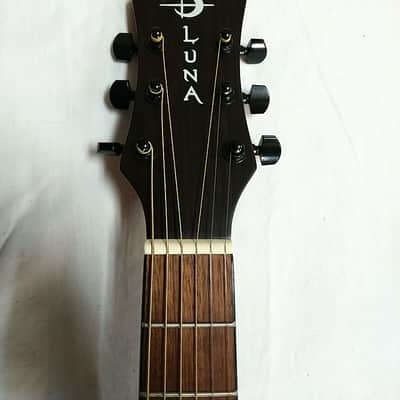 LUNA Safari Tribal Tobacco Sunburst acoustic electric TRAVEL GUITAR w/Padded Bag image 4