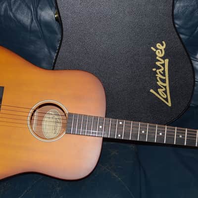 Larrivee Simple 6 Dreadnought Sunburst 2026 - Satin image 3