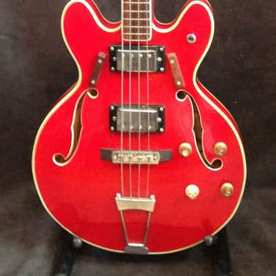 KENT 800 series ca 1965 Cherry Red image 1