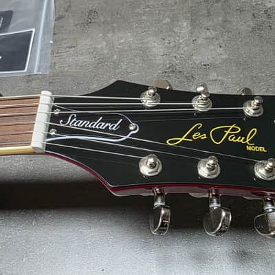 Epiphone 1960's Les Paul Standard 60s BRAND NEW Iced Tea Burst Sunburst Firgured Flame Top Electric Guitar Vintage SlimTaper C Neck Profile image 6