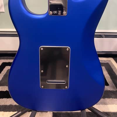 Fender Standard Stratocaster Satin Ocean Blue Candy with Hardshell Case image 5