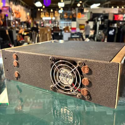 Eden Amplification WTX-264 w/ Gig Bag image 3