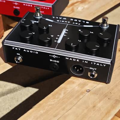 FKT Audio Black Wall | Bass Overdrive, Preamp & 3-Band EQ Pedal image 2