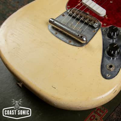Vintage 1967 Fender Mustang with original case image 20