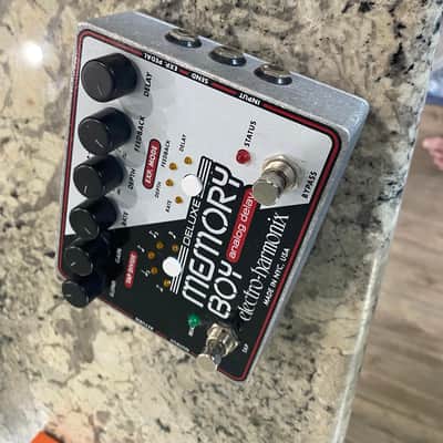 Electro-Harmonix Deluxe Memory Boy Tap Tempo Analog Delay 2010 - Present - Black / White / Red image 2