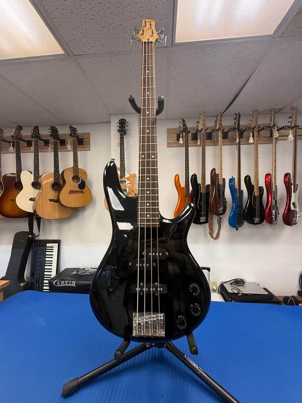 Ibanez GSR190-BK Gio Soundgear 2008 - 2012 - Black image 1