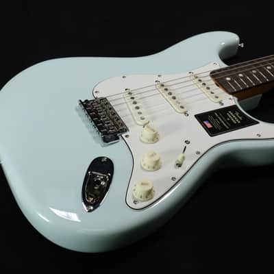Fender American Vintage 1965 Stratocaster Round-Lam Rosewood Fingerboard Sonic Blue 670 image 1