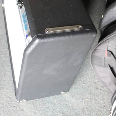 Fender 68 Custom Vibrolux Reverb-Amp 2-Channel 35-Watt 2x10" Combo (Reissue) image 6