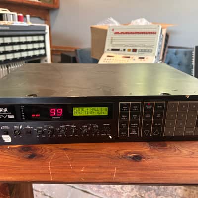 Yamaha REV 5 Digital Reverberator 1980s - Black