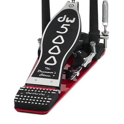 DW 5000 Series Accelerator Single Chain, Narrow Footboard Single Bass Drum Pedal w/ Bag