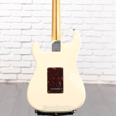 Fender American Professional II Stratocaster HSS - Olympic White with Rosewood Fingerboard (StratAP2HROWd2) image 3