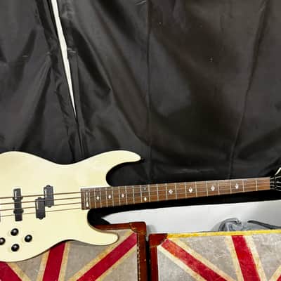 Kramer Forum 3 Electric Bass Guitar image 1